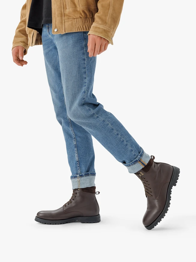 Dunkelbraune Freizeitstiefel