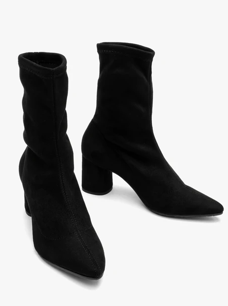 Stretch pointed-toe heeled ankle boots