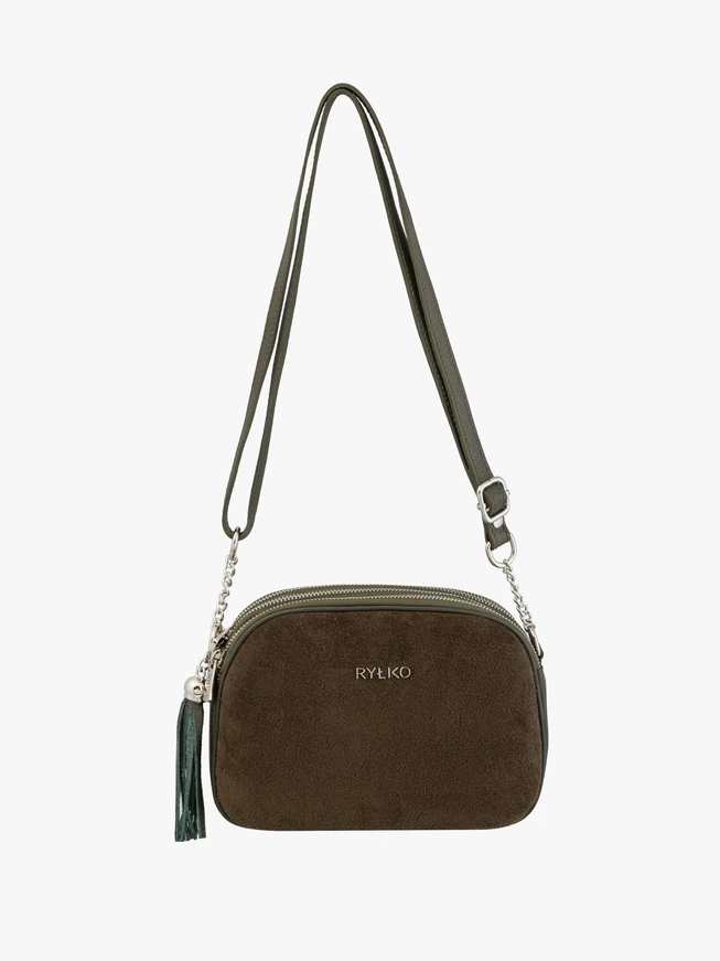 Grüne Brieftasche mit einer dekorativen Clutch