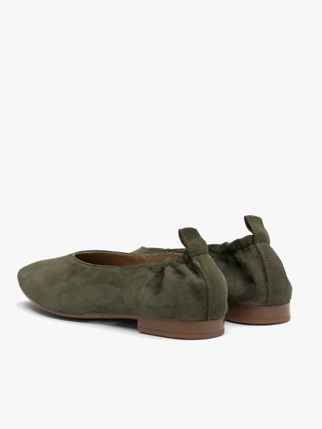 Grüne Ballerinas mit eckiger Zehe