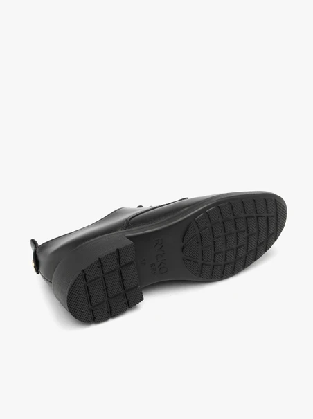Schwarze Halbschuhe für Frauen mit leichtem Boden