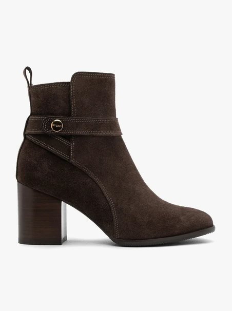 Braune Veloursstiefel mit Stilettoabsatz