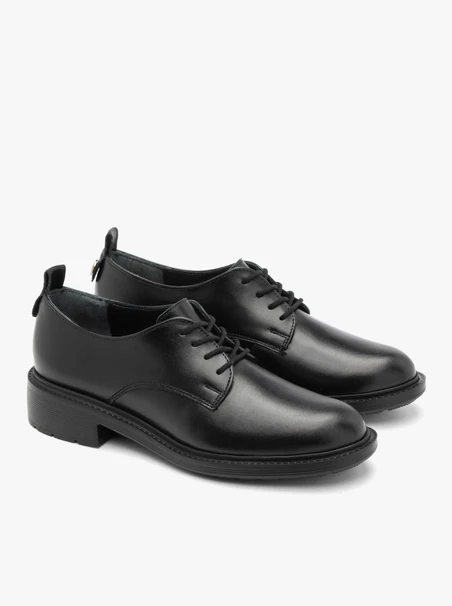 Schwarze Halbschuhe für Frauen mit leichtem Boden