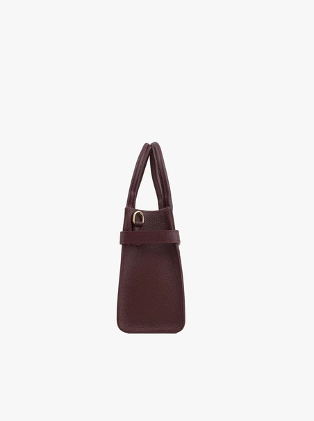 Elegant burgundy box bag
