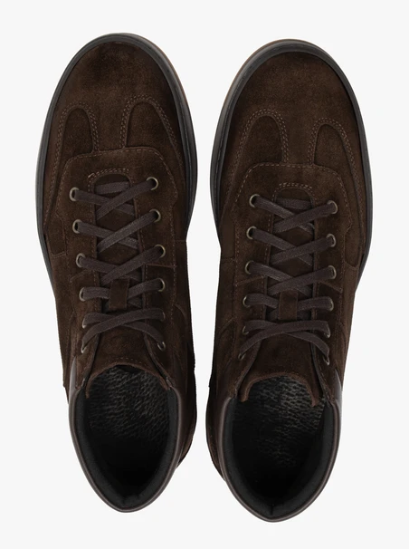 Dunkelbraune Sportstiefel