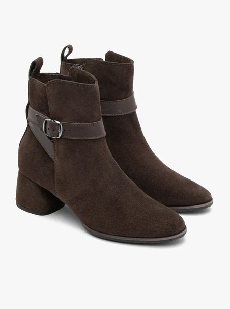 Brown ankle boots with buckle