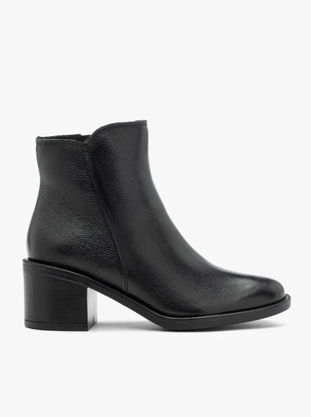 Schwarze Stöckelschuhe
