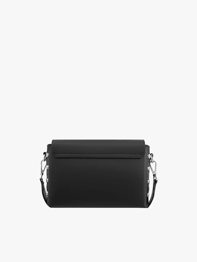 Schwarze kleine Handtasche mit Kette