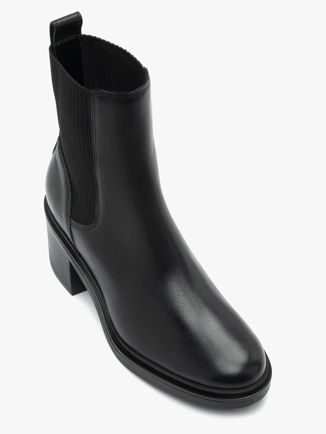 Black Leather Chelsea Boots