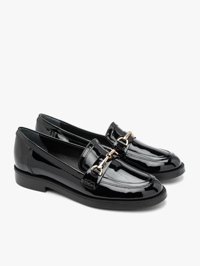 Black women’s loafers
