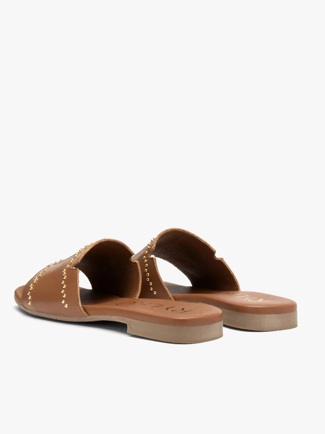 Light brown leather women’s slides