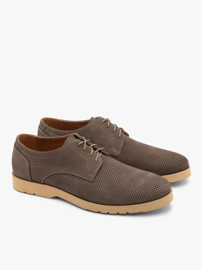 Graubraune Herren-Halbschuhe aus Nubuk