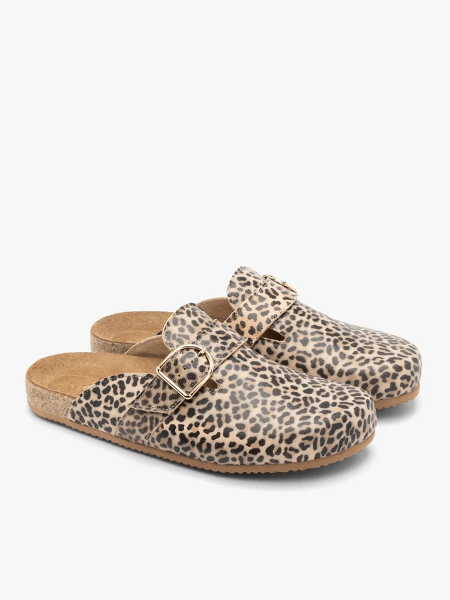 Leopard-print mules