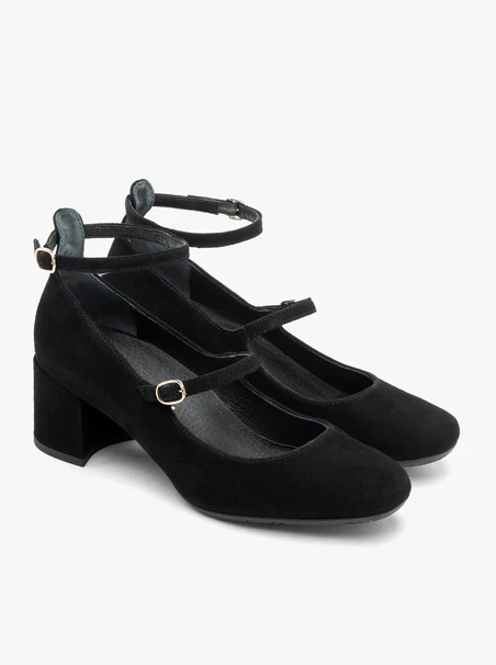 Women’s black suede pumps