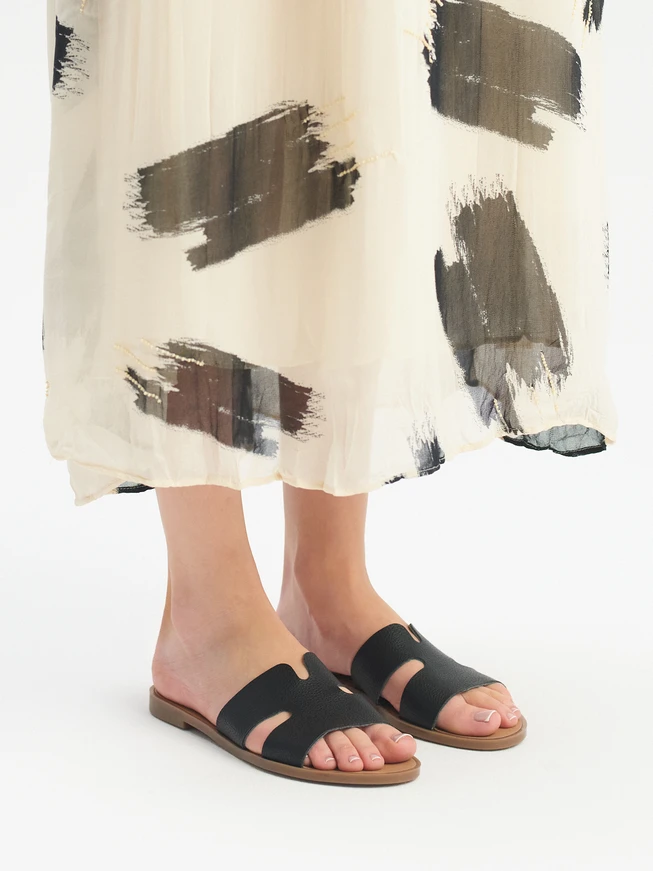 Schwarze Damen-Flip-Flops mit Aussparungen