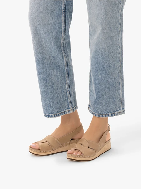 Beige women’s platform sandals