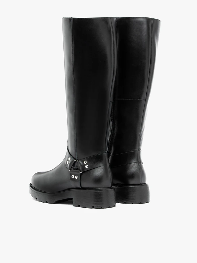 Biker-Stiefel mit Metallverzierungen