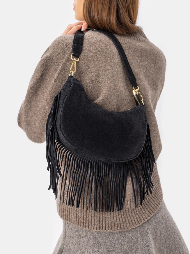 Schwarze Boho-Handtasche mit Quasten