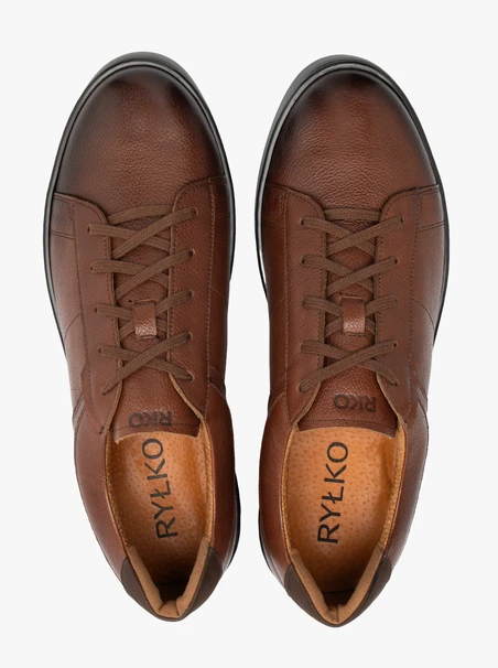 Braune Freizeithalbschuhe