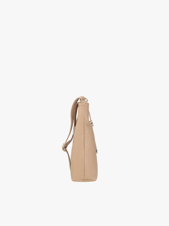 Beige crossbody with decorative clasp