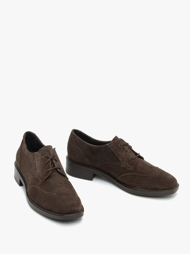 Halbschuhe aus braunem Veloursleder zum Schnüren