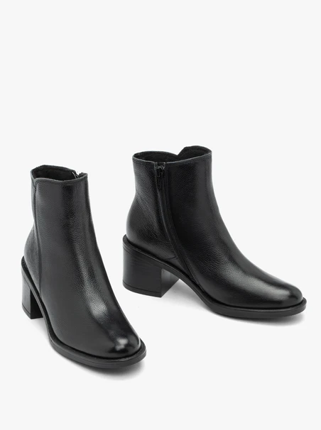 Schwarze Stöckelschuhe