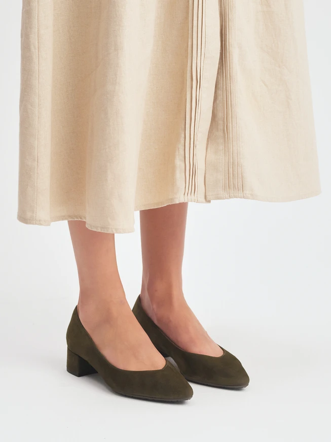 Dunkelgrüne Damen-Pumps mit Blockabsatz