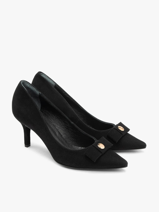 Schwarze Velours-Pumps mit Verzierung