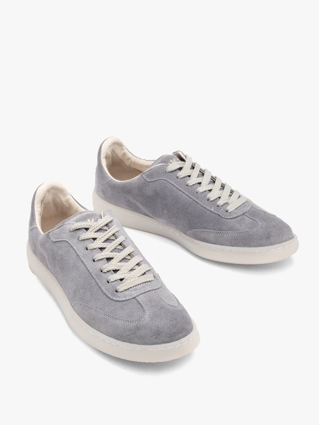 Blaue Veloursleder-Sporthalbschuhe