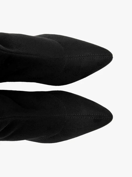 Stretch pointed-toe heeled ankle boots