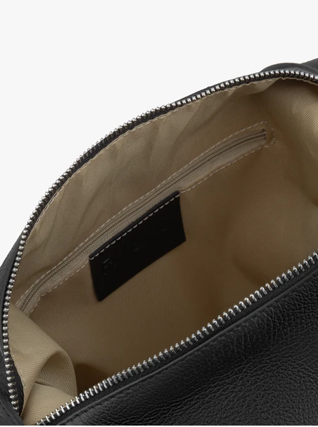 A4-Rucksack aus schwarzem Leder