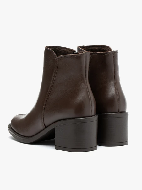 Dunkelbraune Stiletto-Stiefel