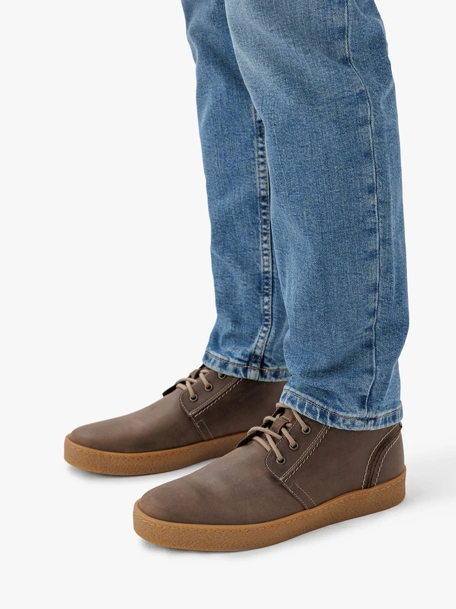 Braune Nubuk-Stiefel
