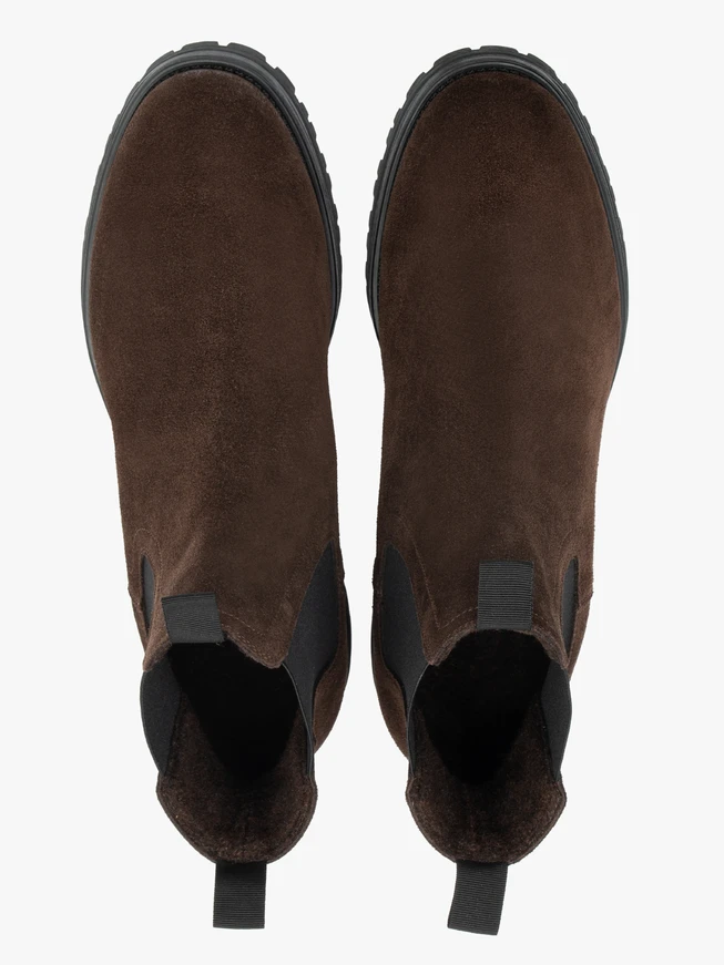 Dunkelbraune unisolierte Slingbacks