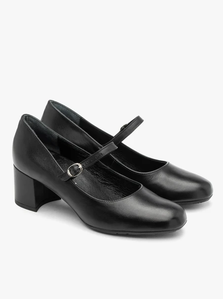 Schwarze Riemchenpumps
