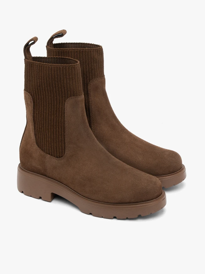 Brown suede Chelsea boots