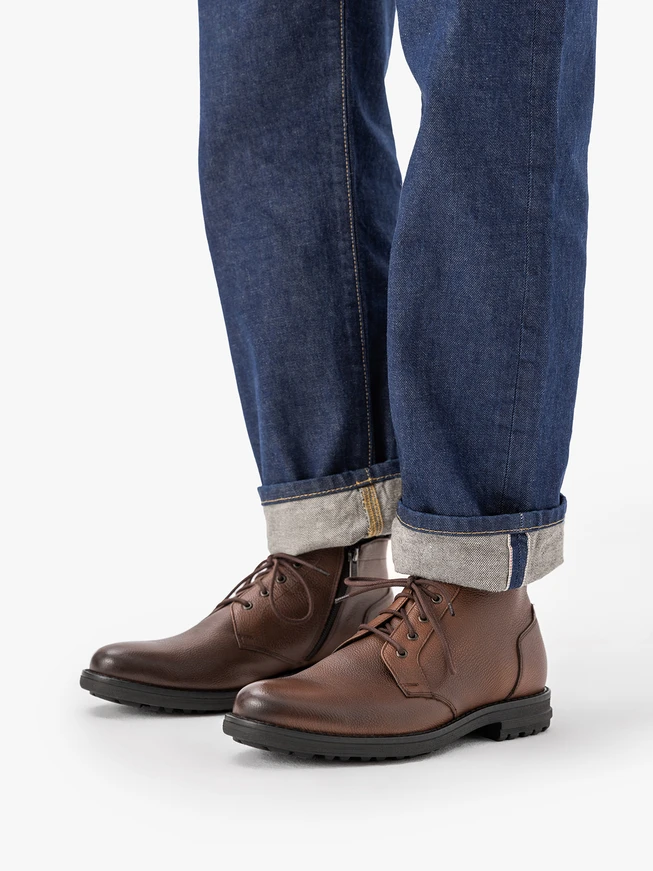 Braune Vollnarbenlederstiefel