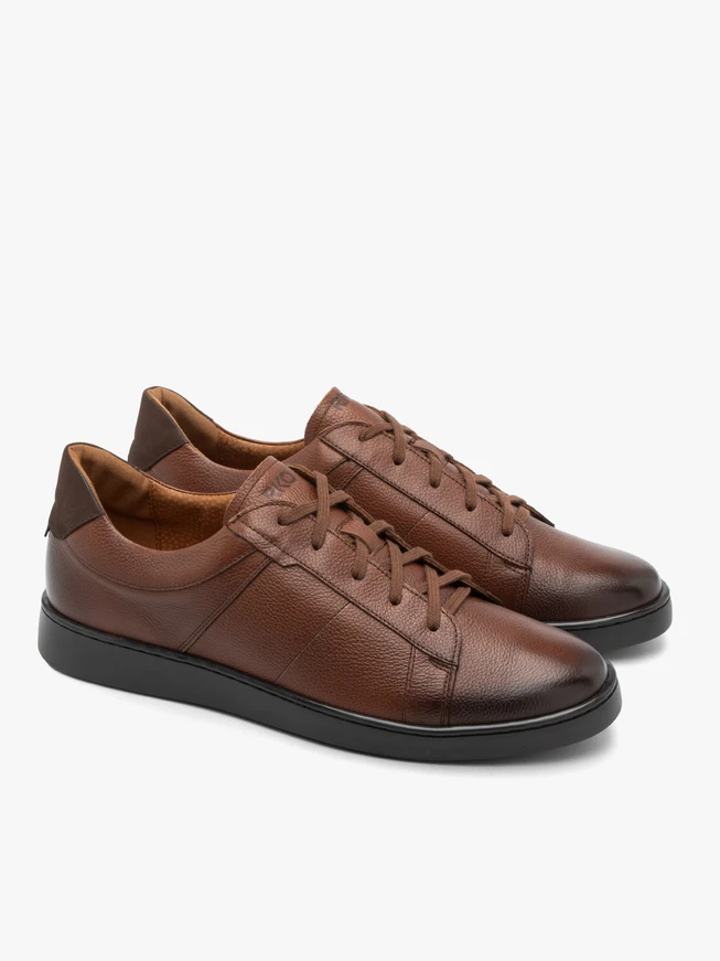 Braune Freizeithalbschuhe