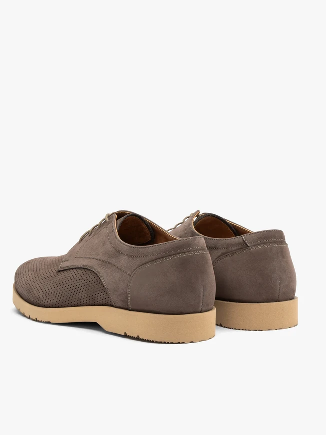 Graubraune Herren-Halbschuhe aus Nubuk