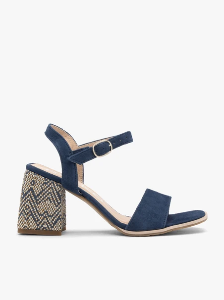 Marineblaue Sandalen mit dekorativem Blockabsatz