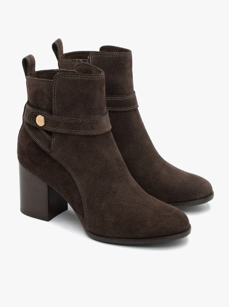 Braune Veloursstiefel mit Stilettoabsatz