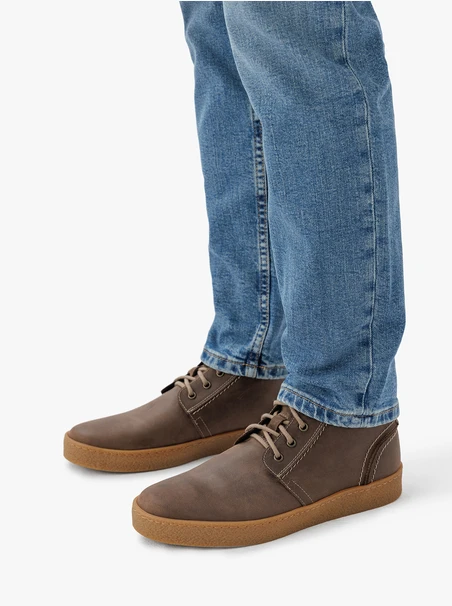 Braune Nubuk-Stiefel