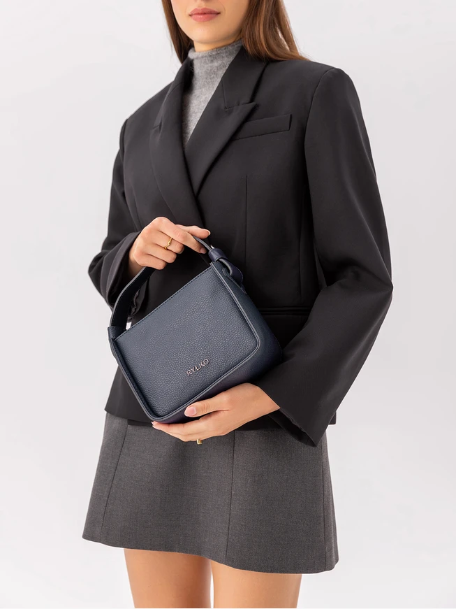 Kleine navyblaue Handtasche mit Riemen und Henkel