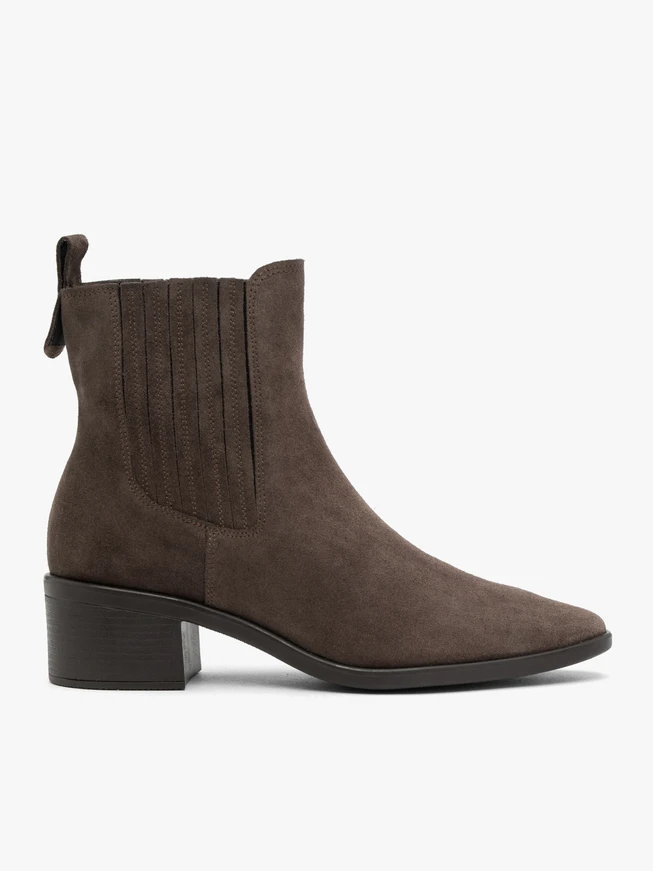 Grey suede Chelsea boots with heel