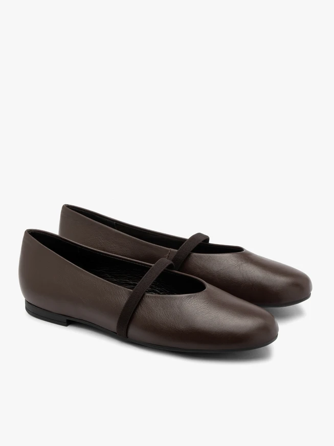Minimalistische Ballerinas aus Schokolade für Frauen