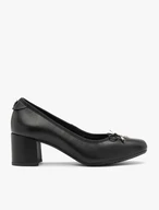 Black pumps with bow and block heel