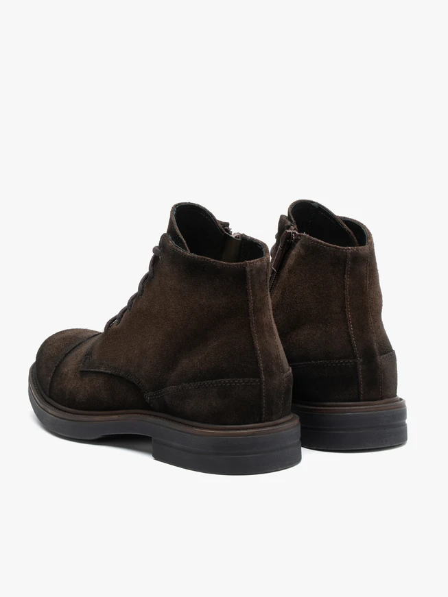 Dunkelbraune Velourslederstiefel