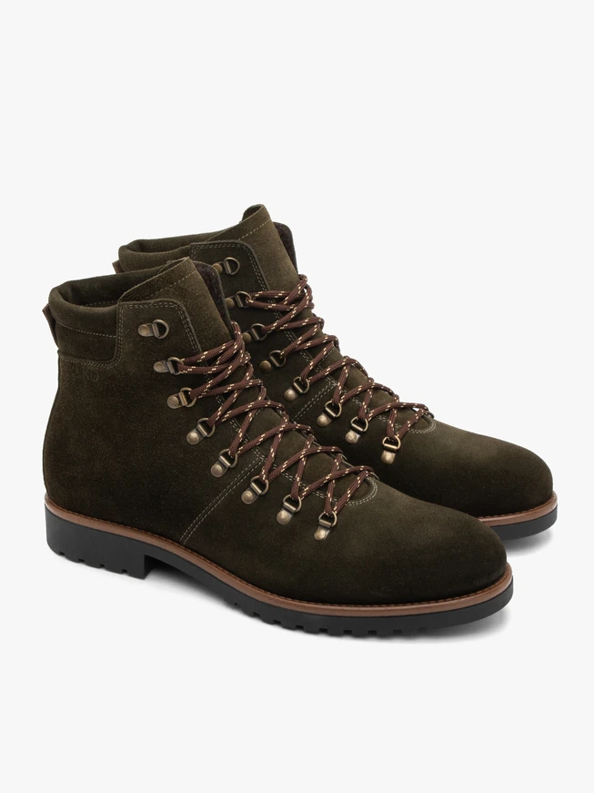 Stiefel aus olivfarbenem Veloursleder