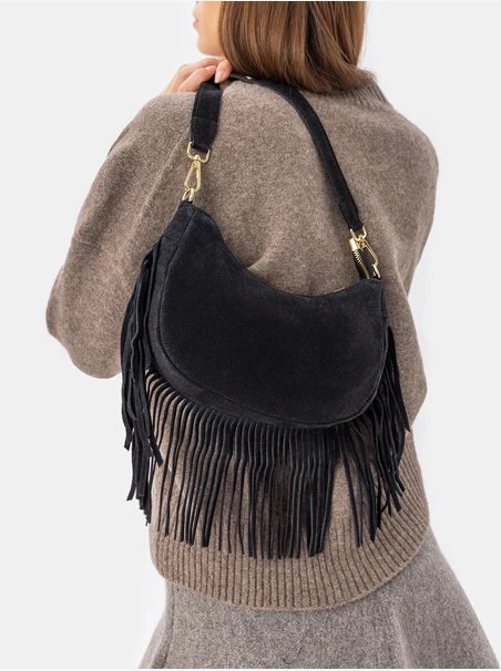 Schwarze Boho-Handtasche mit Quasten