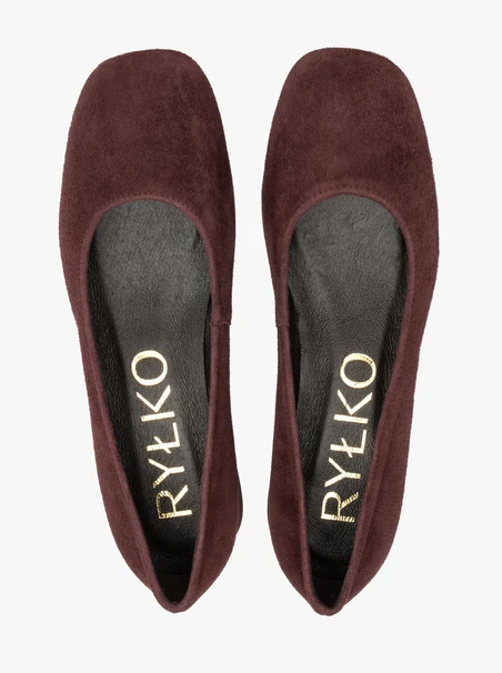 Kastanienbraune Velours-Pumps